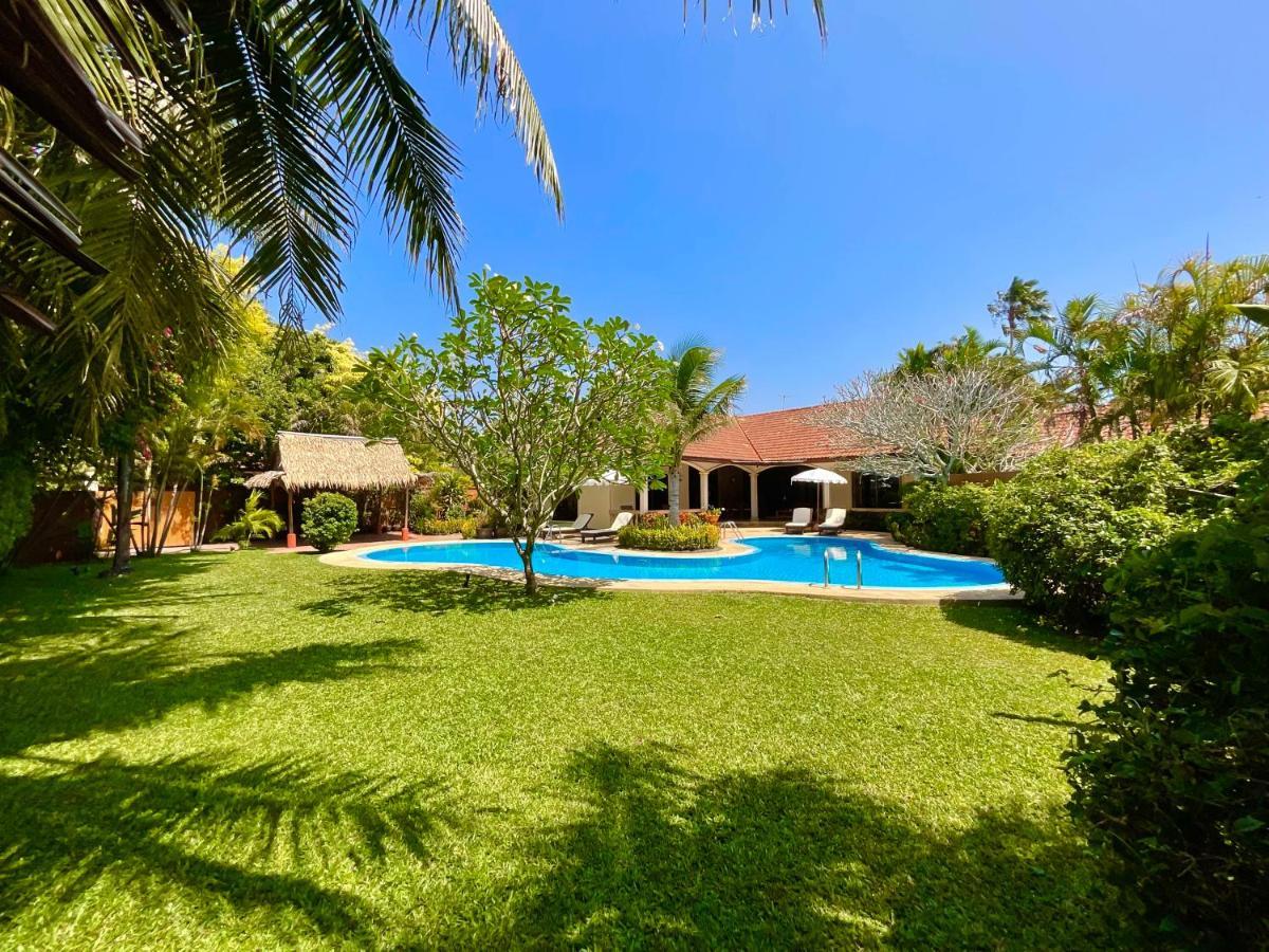 Coconut Paradise Holiday Villas Phuket Eksteriør bilde