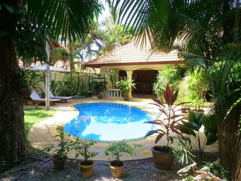 Coconut Paradise Holiday Villas Phuket Rom bilde