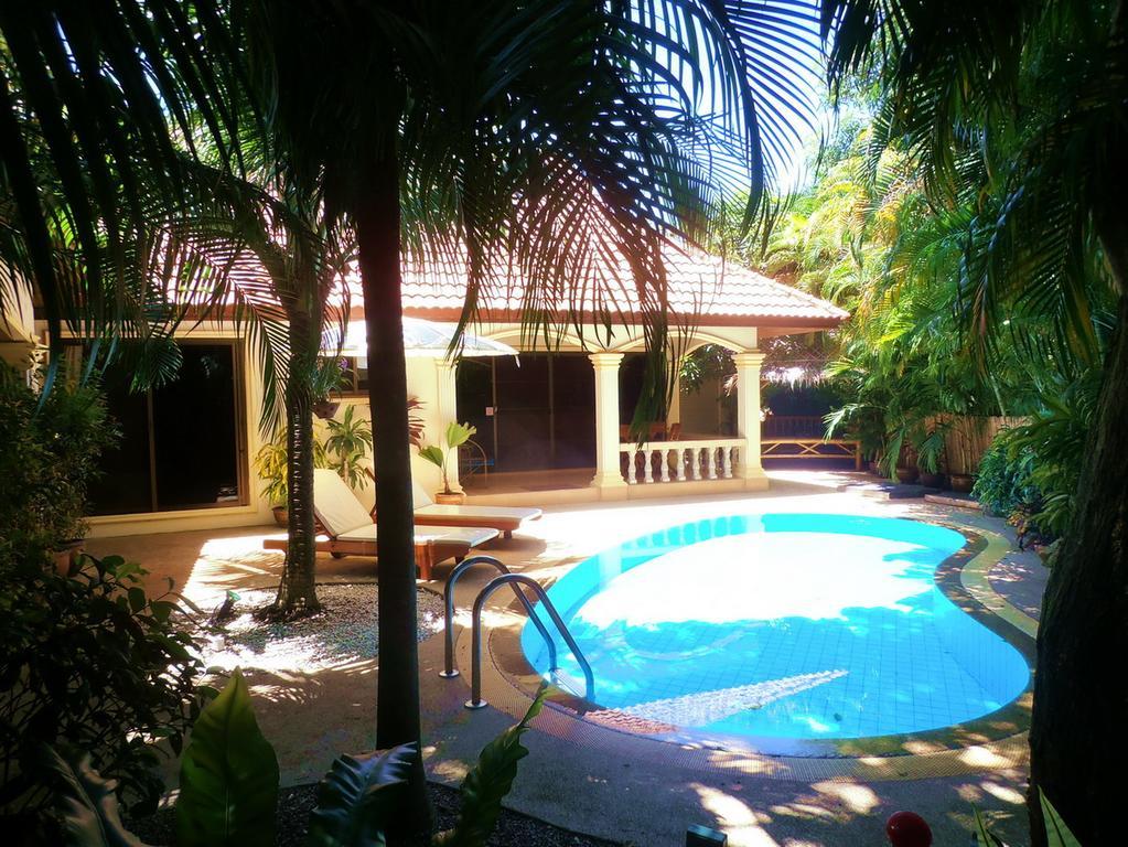 Coconut Paradise Holiday Villas Phuket Rom bilde