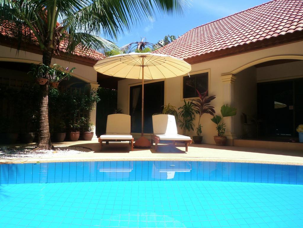 Coconut Paradise Holiday Villas Phuket Rom bilde